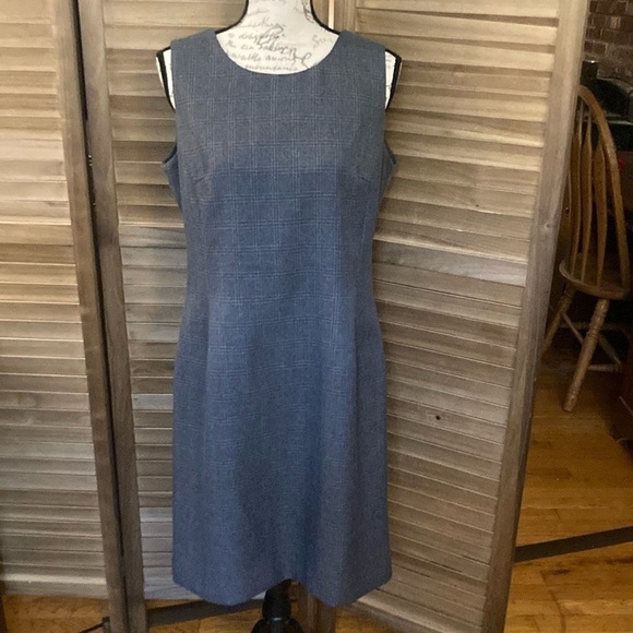 Amanda Smith gray plaid sleeveless lightly lined 12 petite dress GUC - Picture 1 of 9